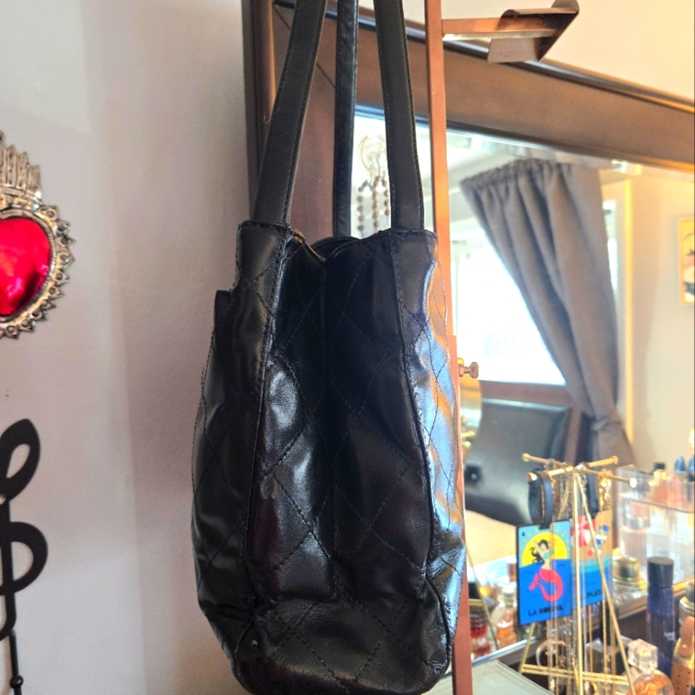 1997-1999 Chanel Shoulder Quilted Black Lambskin Medium Bag - Picture 14 of 15